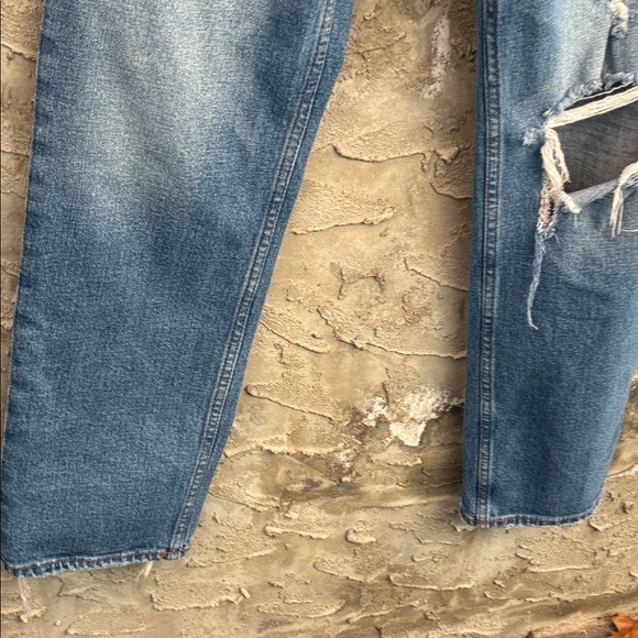 Abercrombie & Fitch Ankle Straight Ultra High Rise Ripped Distressed Denim Sz 26 - Picture 3 of 9